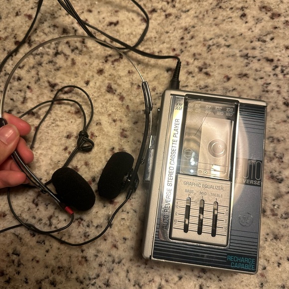 GE 3-5477A Stereo Cassette Player - Picture 1 of 5